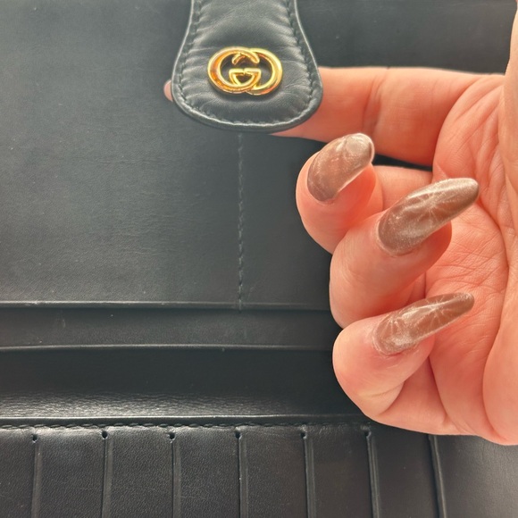 Vintage Gucci double flap long wallet, 24 karat plate, emblem and buttons. EUC! - Picture 10 of 16